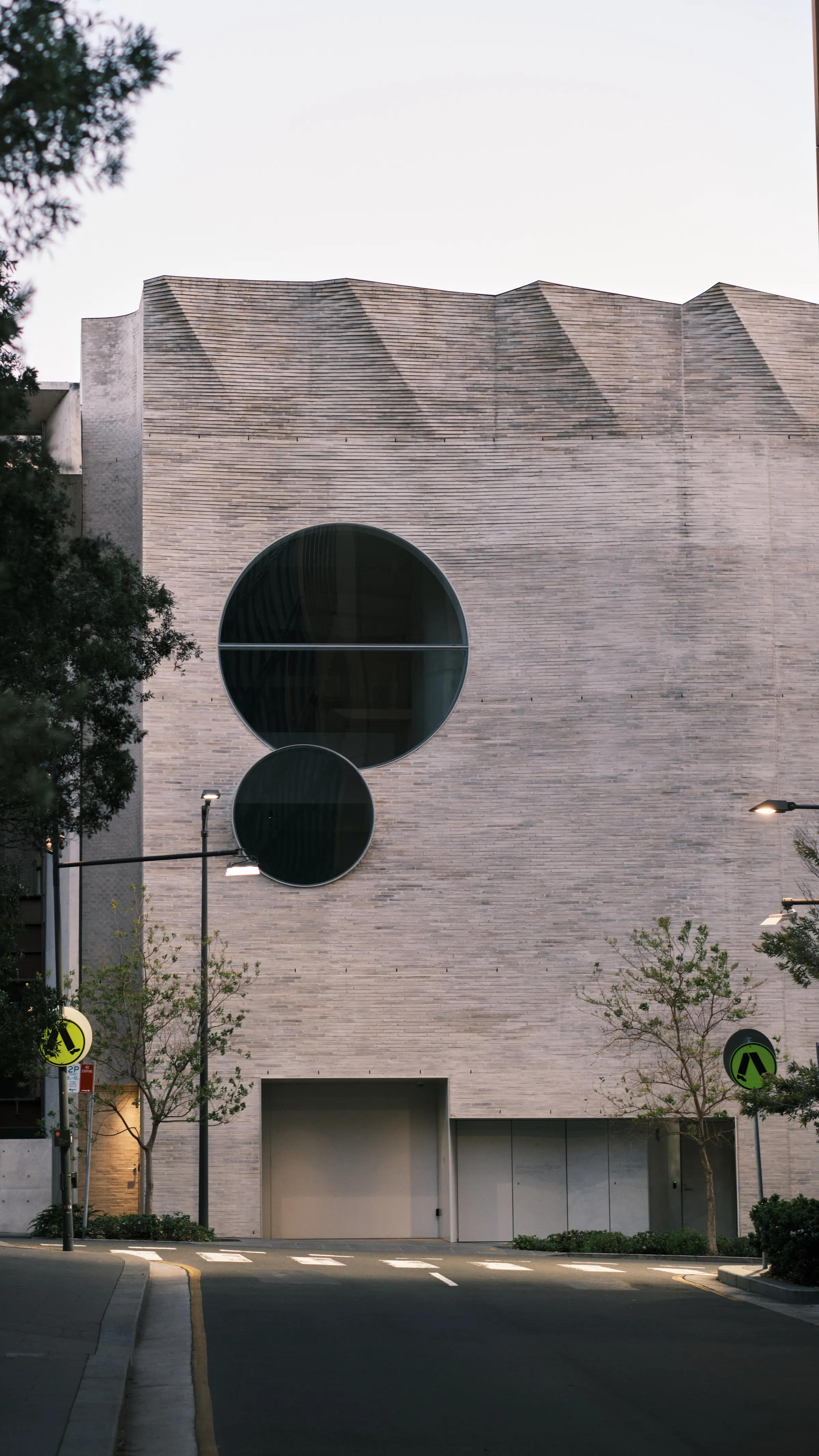 Two Circles in the Brick